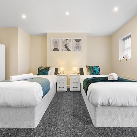 Elegant & Spacious 2Br London Hideaway- King Bed, Sleeps 6 - Parking- Instant Book- 20 Percent Off Limited Time! Barnet Ngoại thất bức ảnh