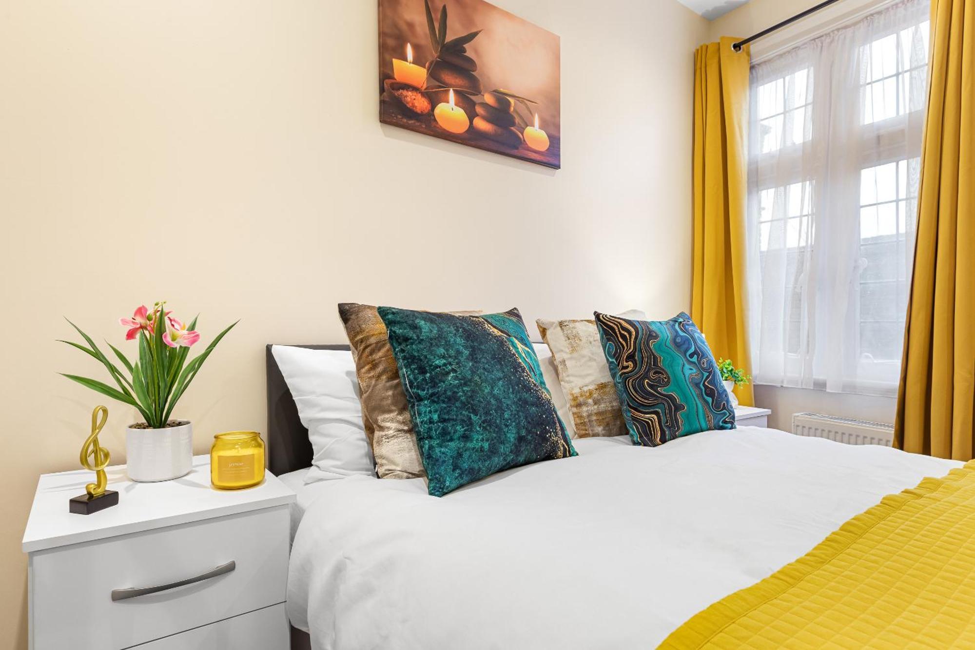 Elegant & Spacious 2Br London Hideaway- King Bed, Sleeps 6 - Parking- Instant Book- 20 Percent Off Limited Time! Barnet Ngoại thất bức ảnh